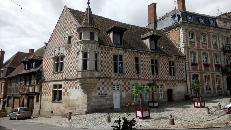 Image 3